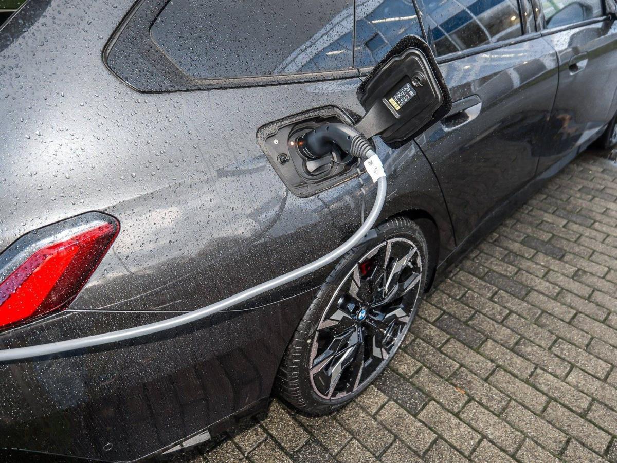 Originalaufnahme des Fahrzeugs Originalaufnahme des Fahrzeugs