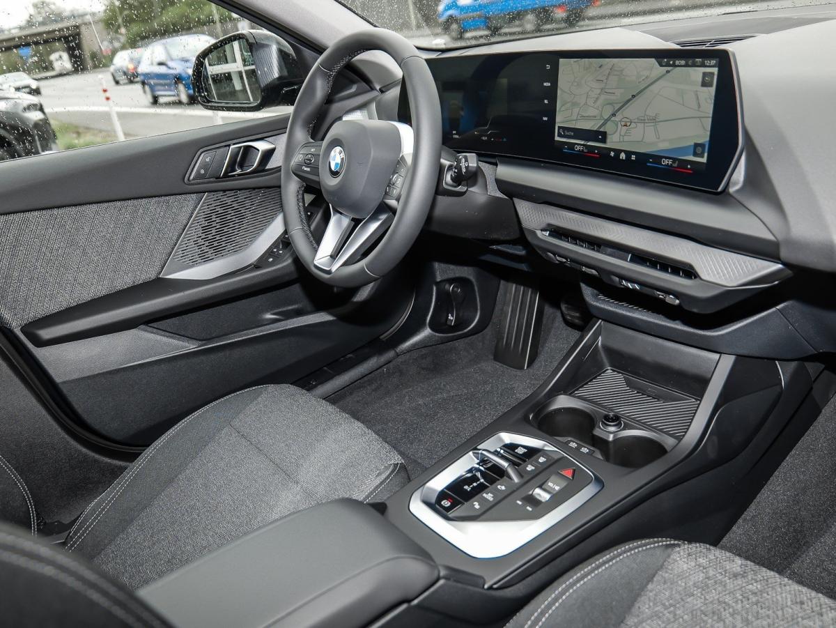 Originalaufnahme des Fahrzeugs Originalaufnahme des Fahrzeugs