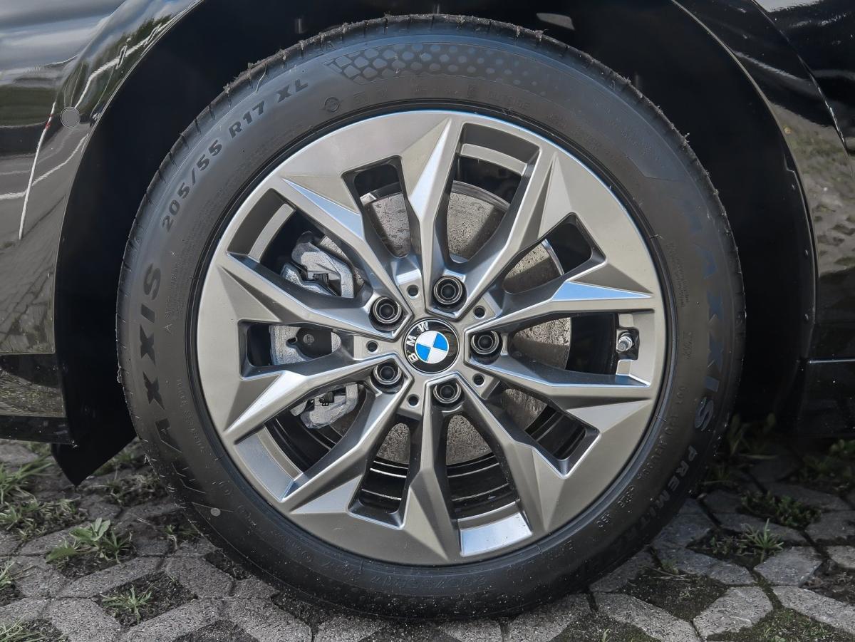 Originalaufnahme des Fahrzeugs Originalaufnahme des Fahrzeugs