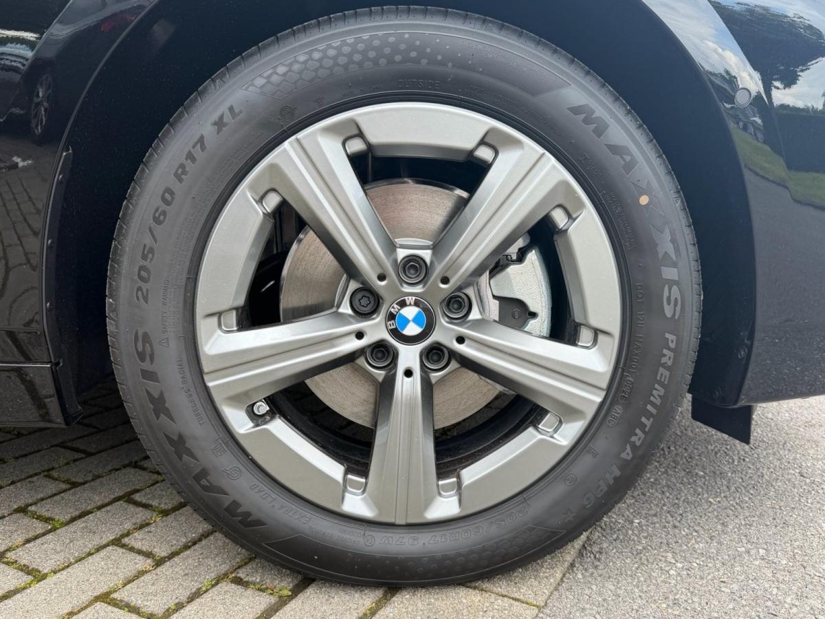 Originalaufnahme des Fahrzeugs Originalaufnahme des Fahrzeugs