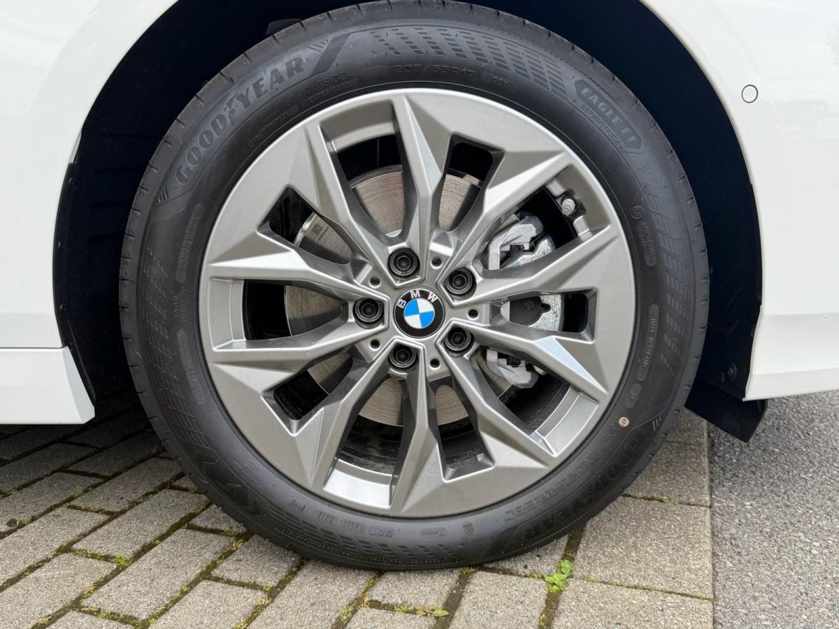 Originalaufnahme des Fahrzeugs Originalaufnahme des Fahrzeugs