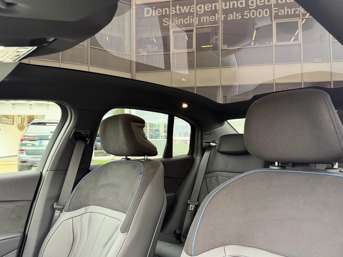 Originalaufnahme des Fahrzeugs Originalaufnahme des Fahrzeugs