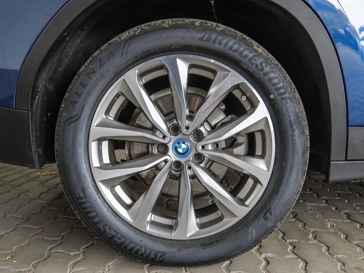 Originalaufnahme des Fahrzeugs Originalaufnahme des Fahrzeugs