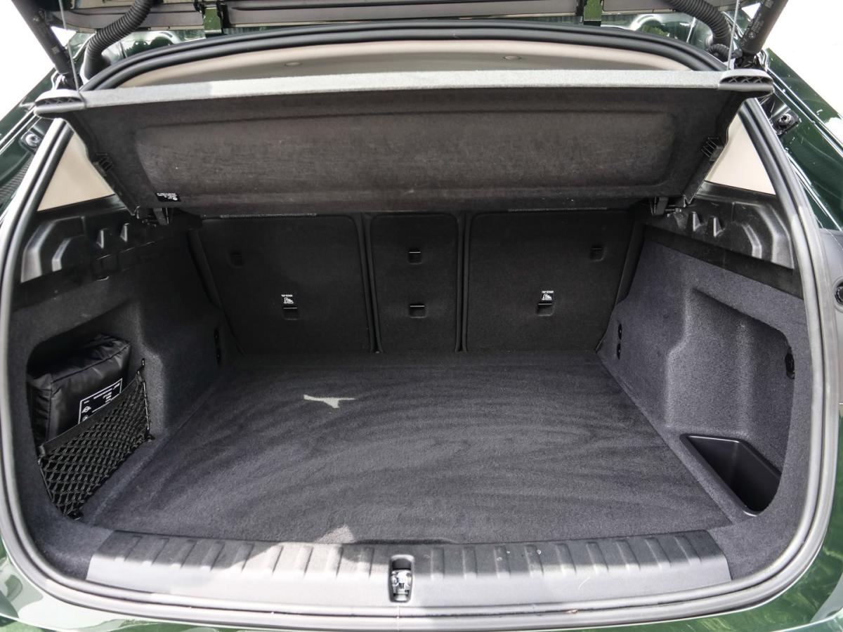 Originalaufnahme des Fahrzeugs Originalaufnahme des Fahrzeugs