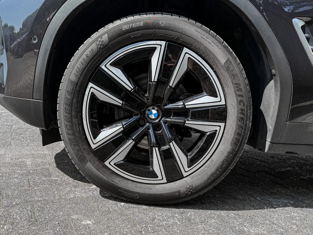 Originalaufnahme des Fahrzeugs Originalaufnahme des Fahrzeugs