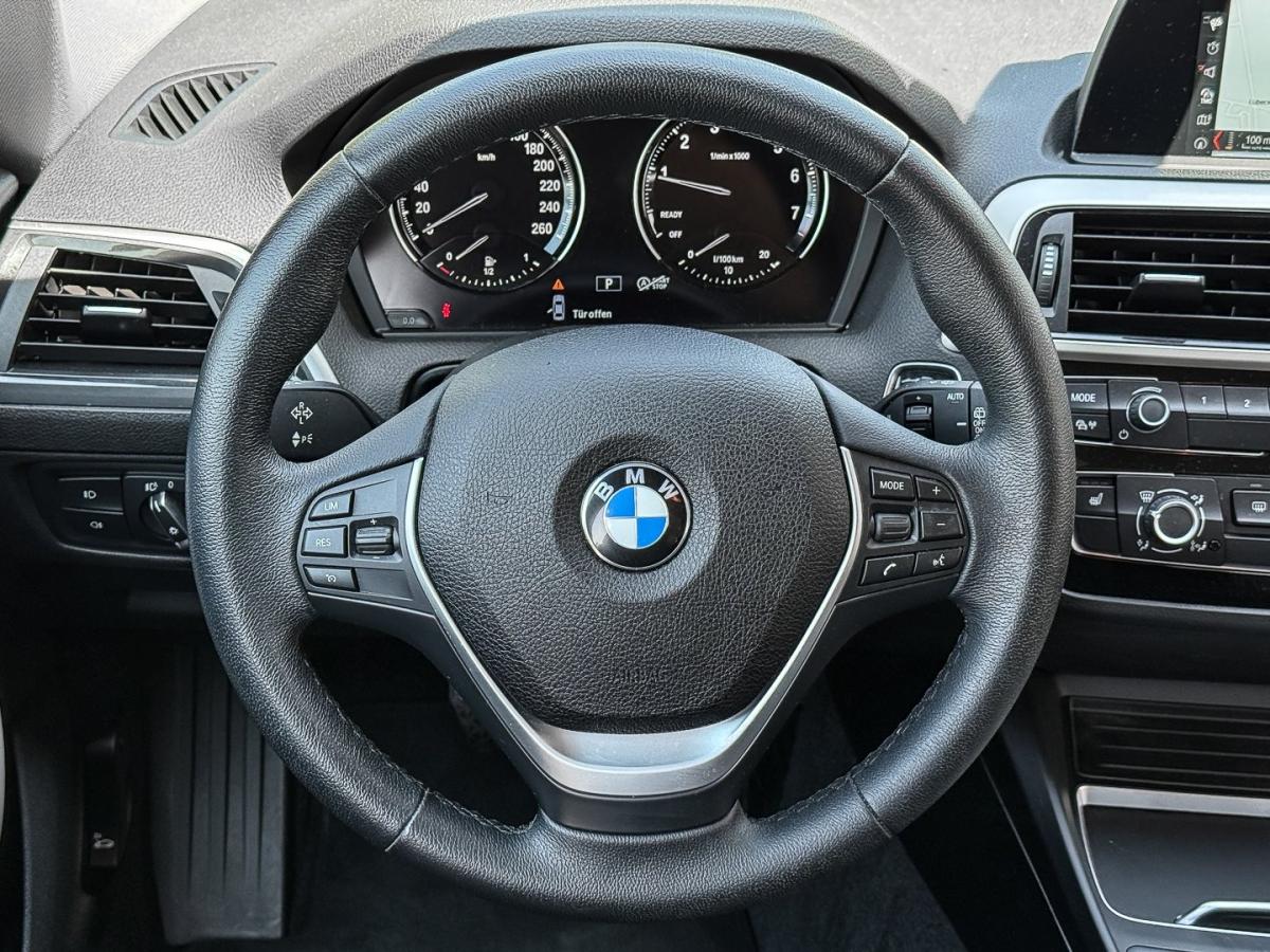 Originalaufnahme des Fahrzeugs Originalaufnahme des Fahrzeugs