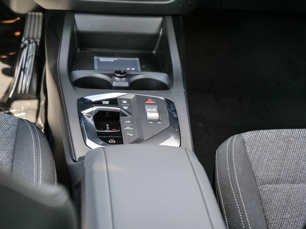 Originalaufnahme des Fahrzeugs Originalaufnahme des Fahrzeugs