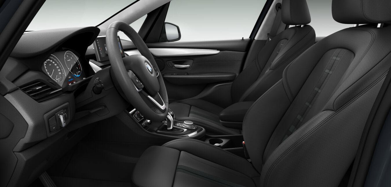 BMW BMW 2er im Innenraum seitlich BMW BMW 2er im Innenraum seitlich