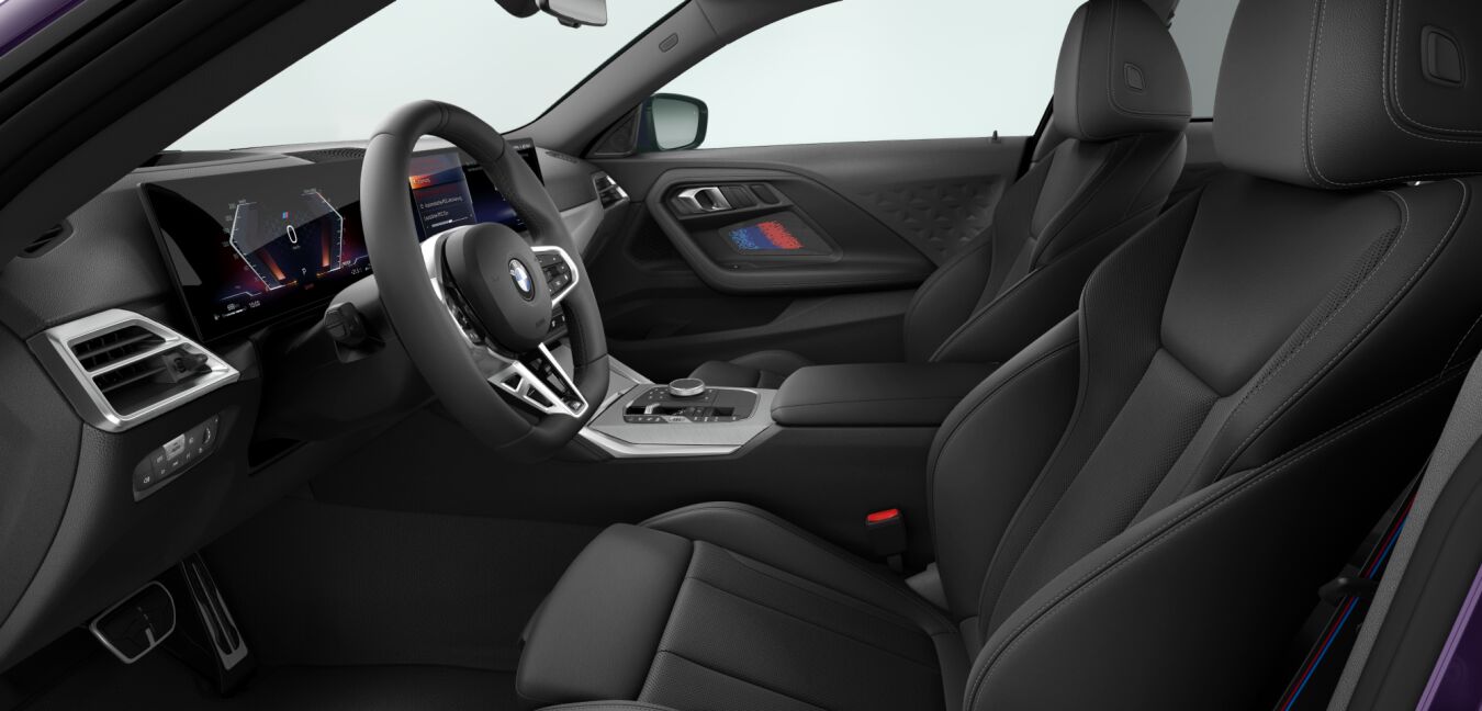 BMW BMW 2er im Innenraum seitlich BMW BMW 2er im Innenraum seitlich
