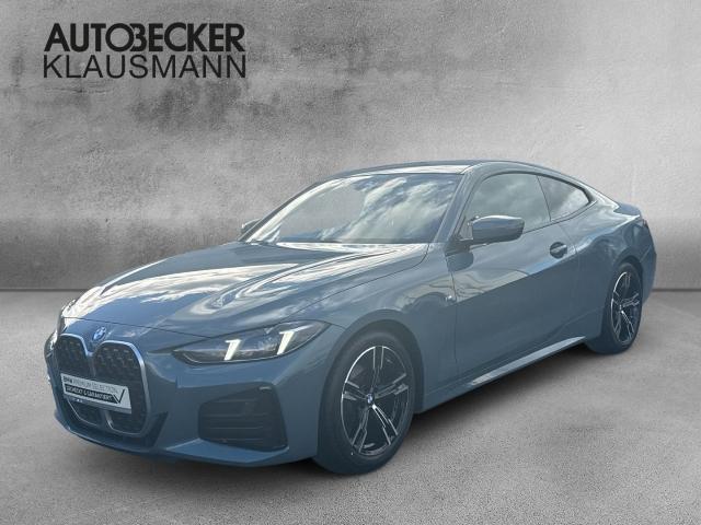 BMW 420i Coupe von vorne in Grün