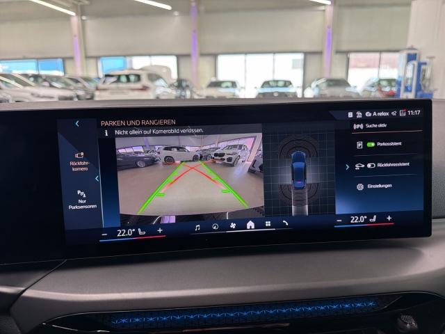 BMW i4 eDrive35 Gran Coupe im Innenraum