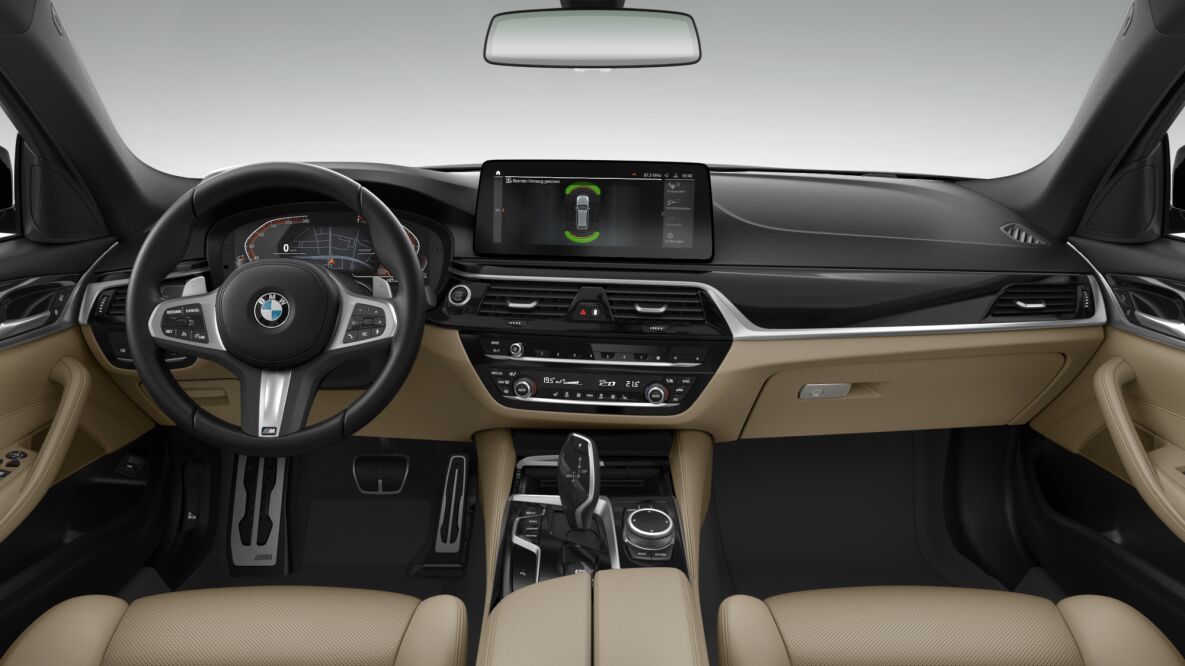 BMW BMW 5er im Innenraum von vorne BMW BMW 5er im Innenraum von vorne
