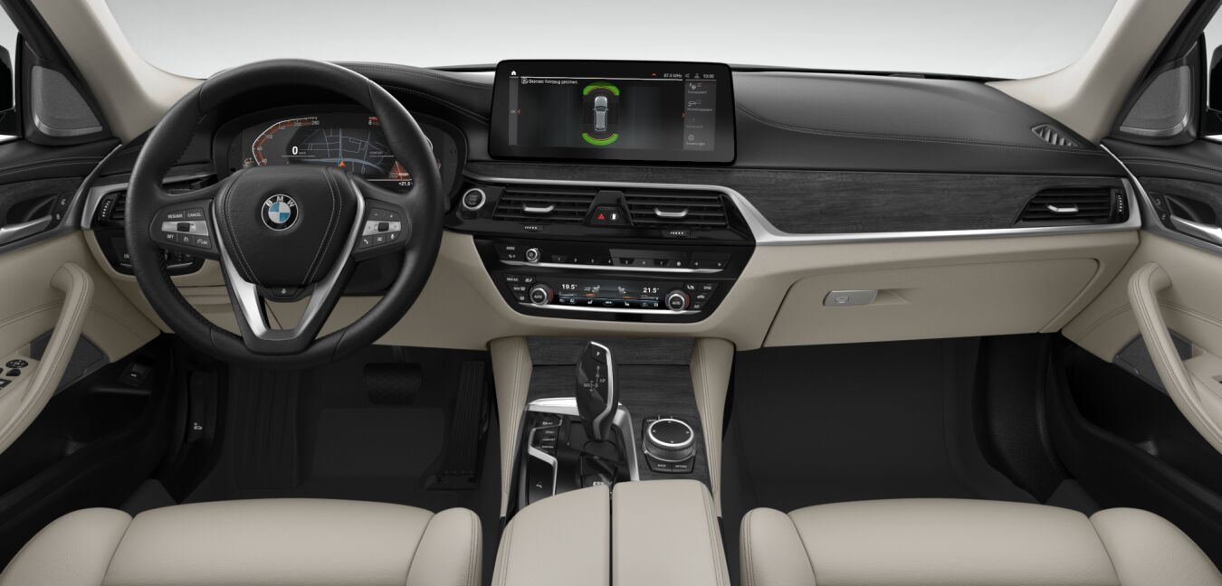 BMW BMW 5er im Innenraum von vorne BMW BMW 5er im Innenraum von vorne