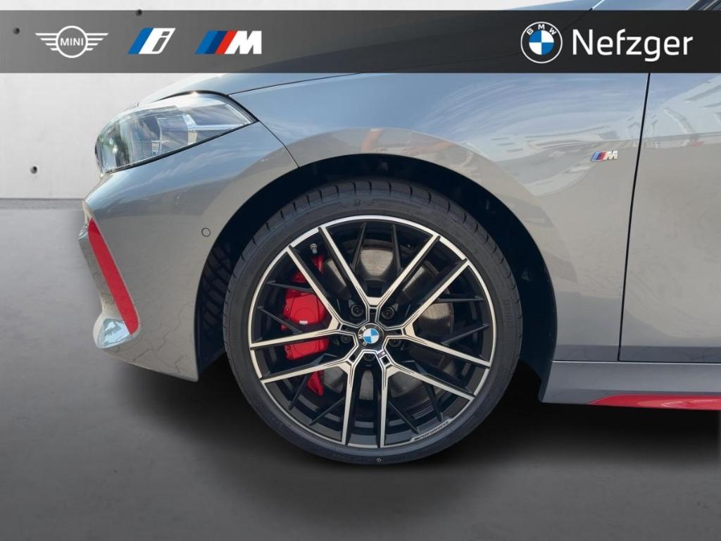 Originalaufnahme des Fahrzeugs