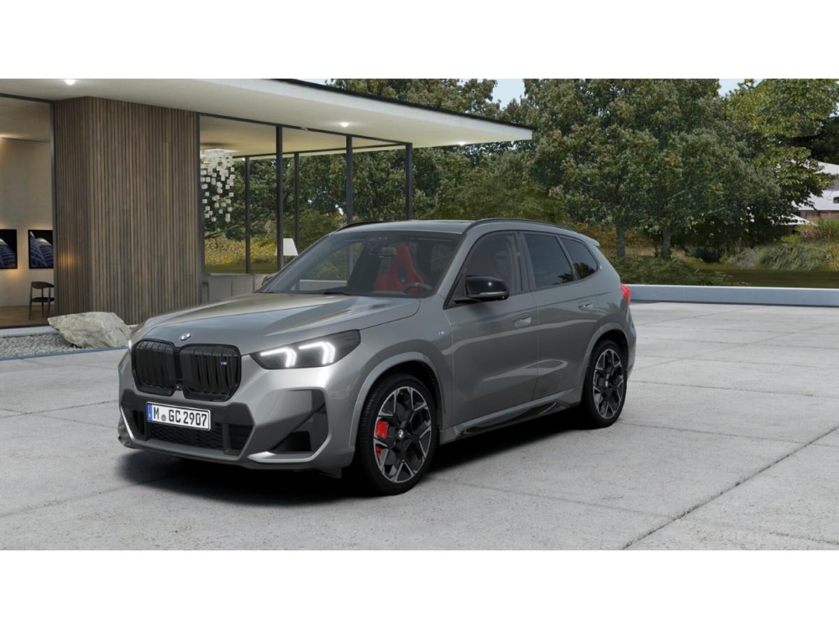 BMW X1 M35i xDrive Originalaufnahme BMW X1 M35i xDrive Originalaufnahme
