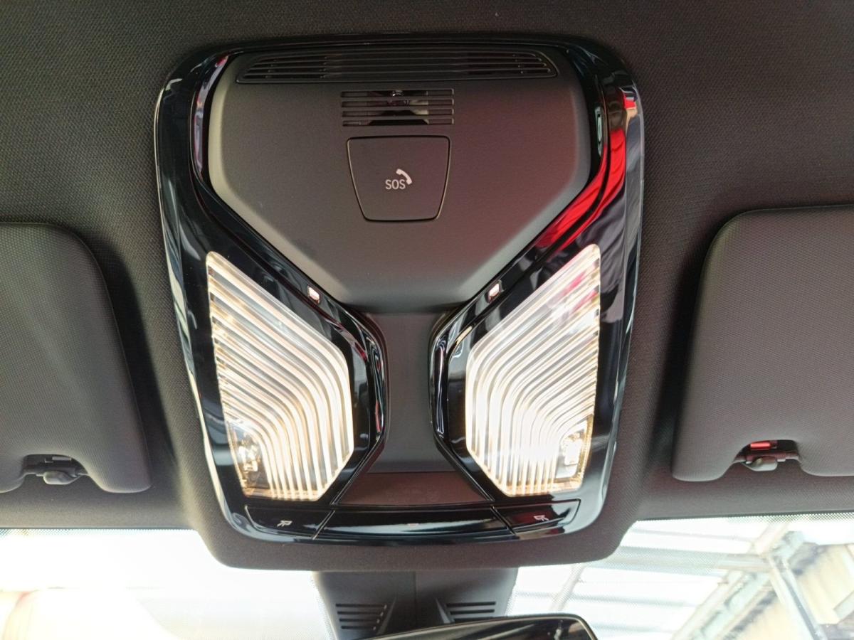 Originalaufnahme des Fahrzeugs Originalaufnahme des Fahrzeugs