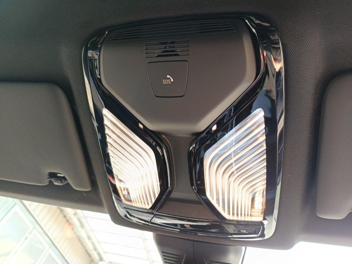 Originalaufnahme des Fahrzeugs Originalaufnahme des Fahrzeugs