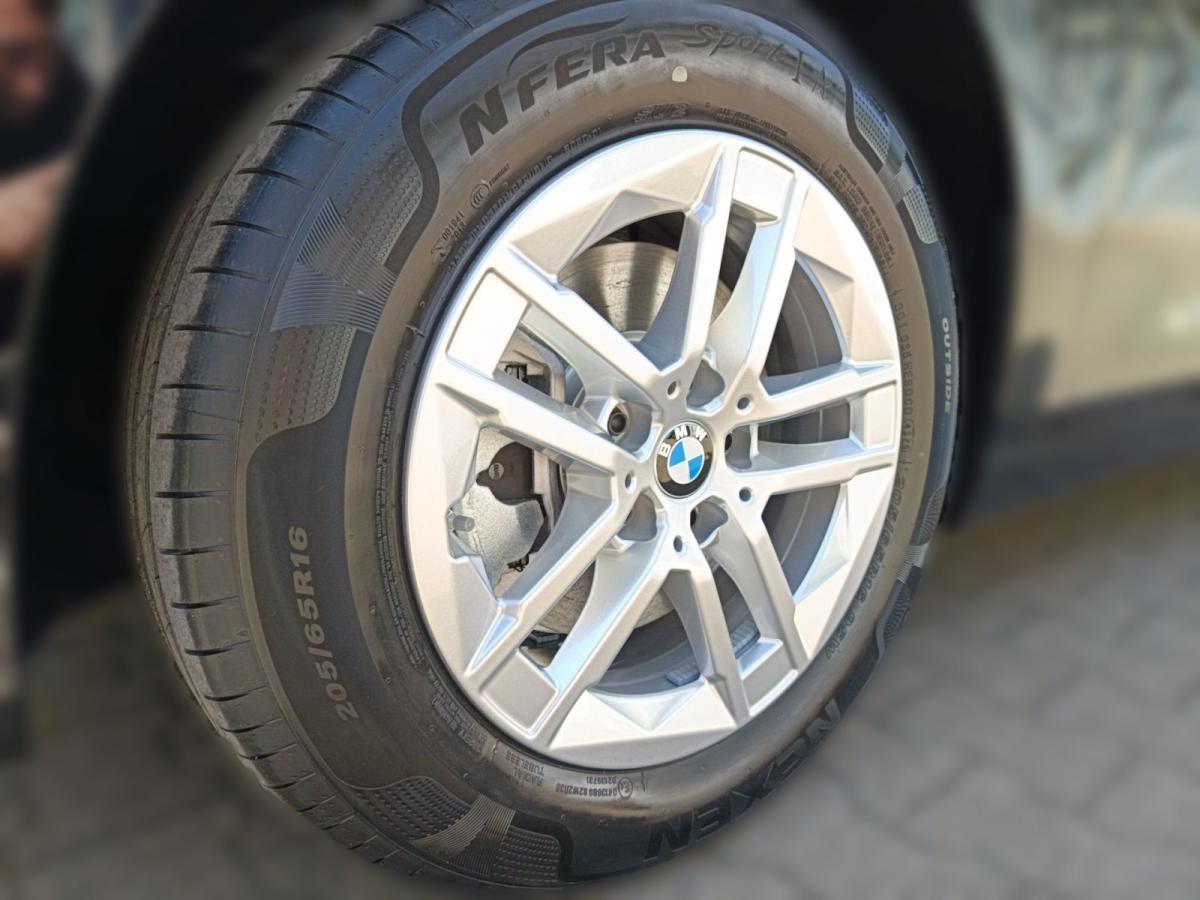Originalaufnahme des Fahrzeugs Originalaufnahme des Fahrzeugs