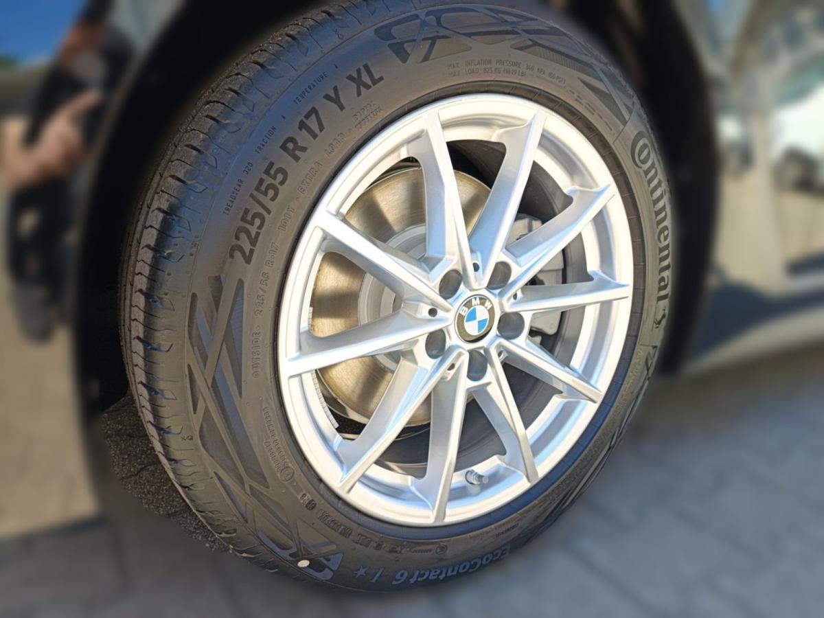 Originalaufnahme des Fahrzeugs Originalaufnahme des Fahrzeugs