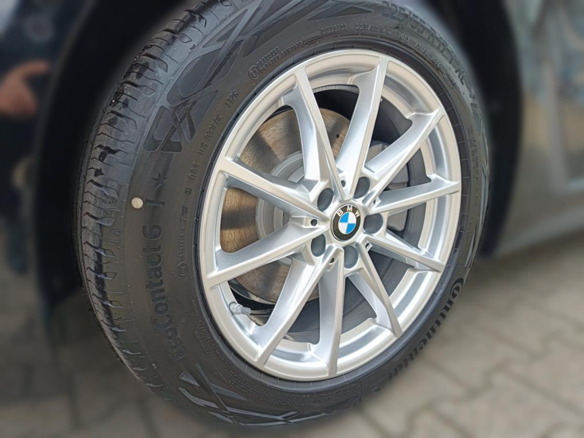 Originalaufnahme des Fahrzeugs Originalaufnahme des Fahrzeugs