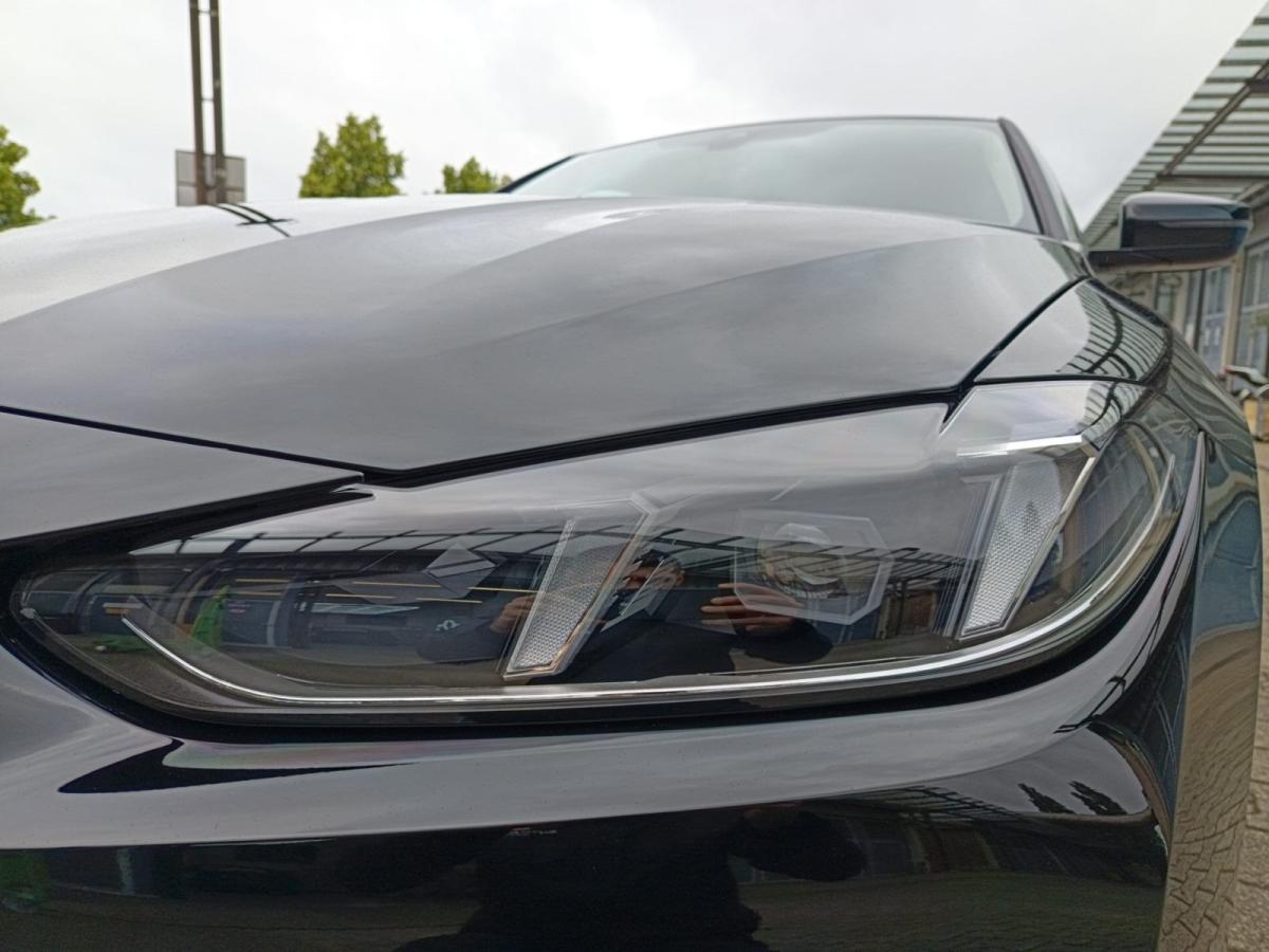 Originalaufnahme des Fahrzeugs Originalaufnahme des Fahrzeugs
