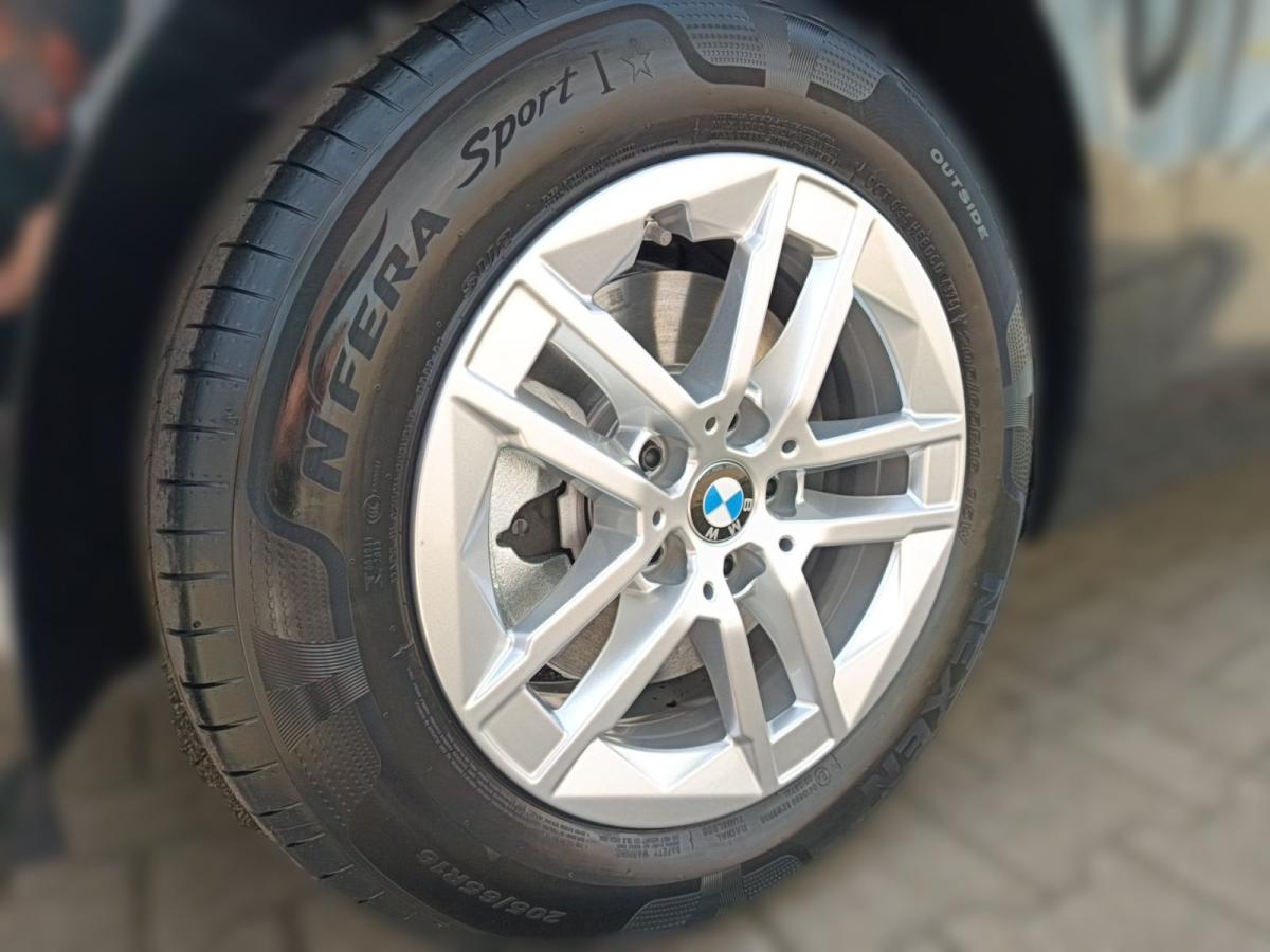 Originalaufnahme des Fahrzeugs Originalaufnahme des Fahrzeugs