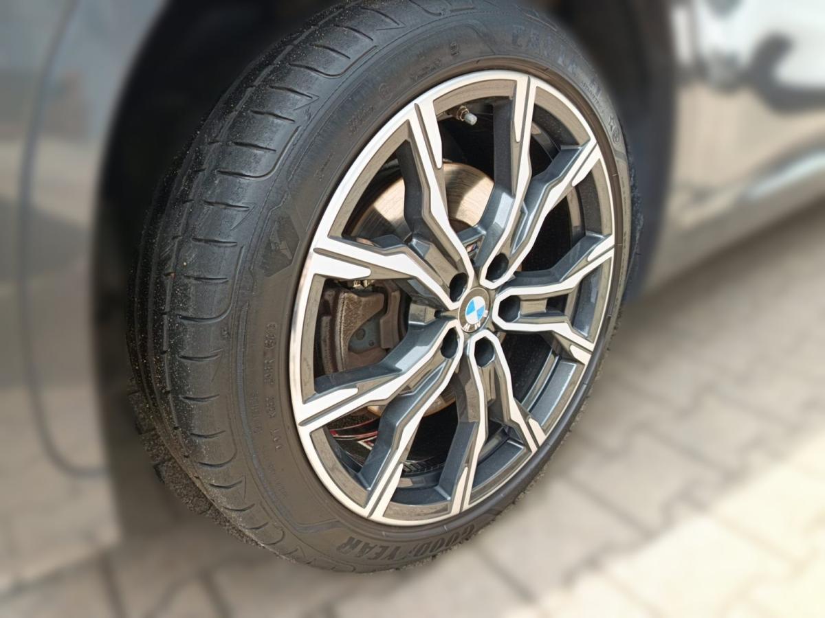 Originalaufnahme des Fahrzeugs Originalaufnahme des Fahrzeugs