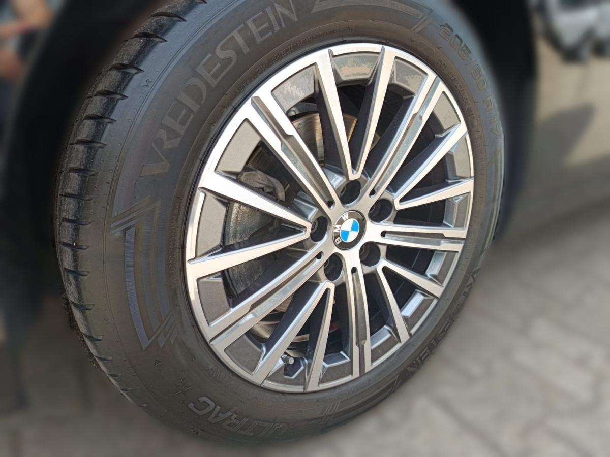 Originalaufnahme des Fahrzeugs Originalaufnahme des Fahrzeugs