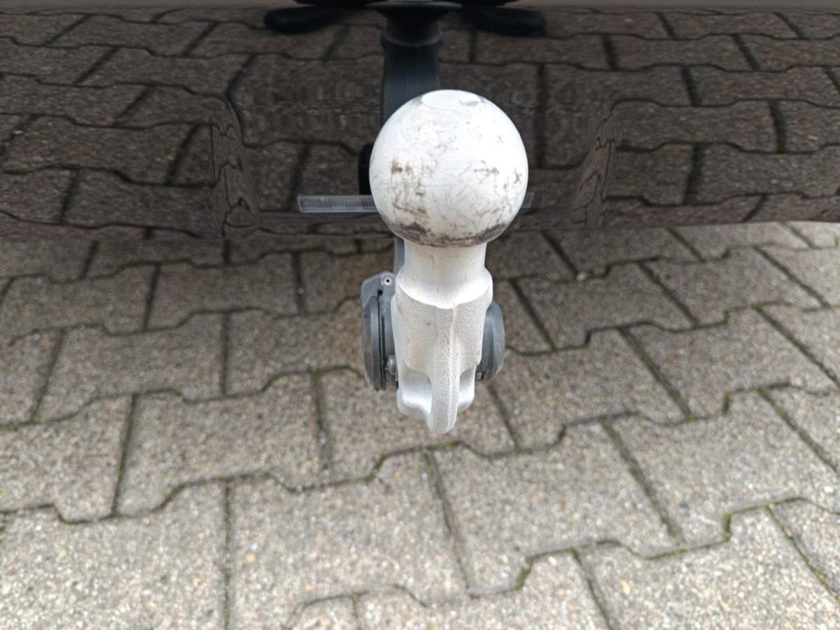 Originalaufnahme des Fahrzeugs Originalaufnahme des Fahrzeugs