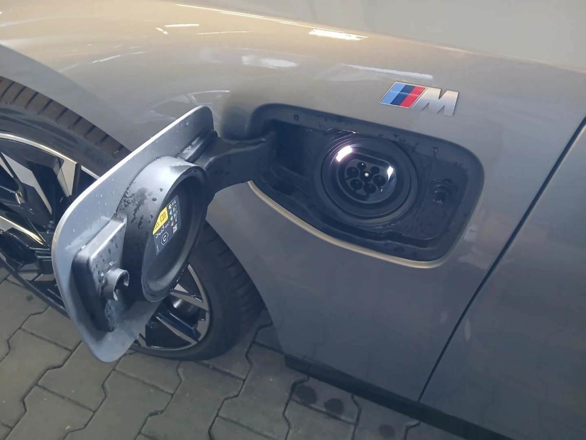 Originalaufnahme des Fahrzeugs