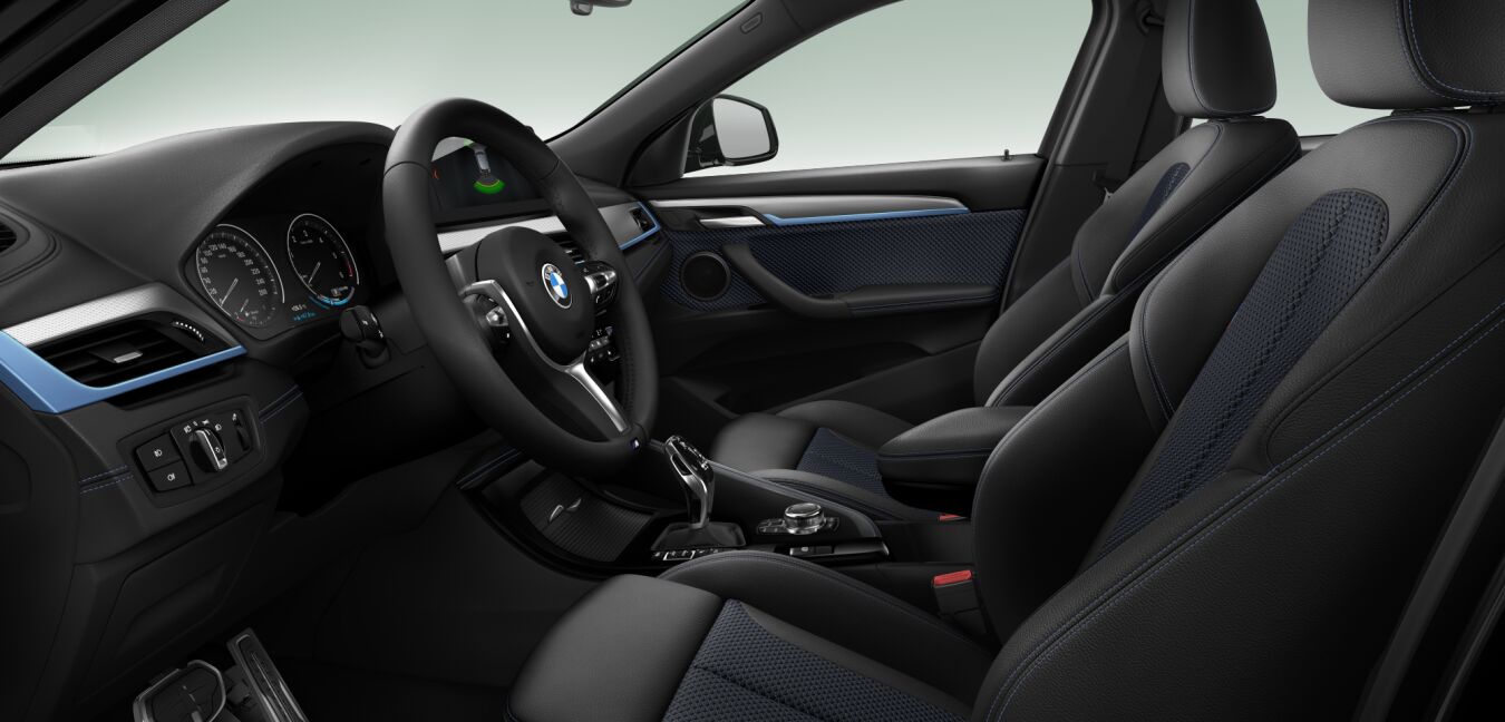 BMW BMW X im Innenraum seitlich BMW BMW X im Innenraum seitlich