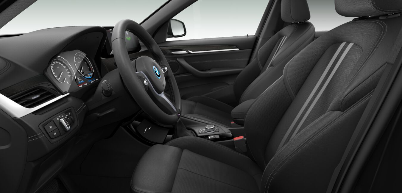 BMW BMW X im Innenraum seitlich BMW BMW X im Innenraum seitlich