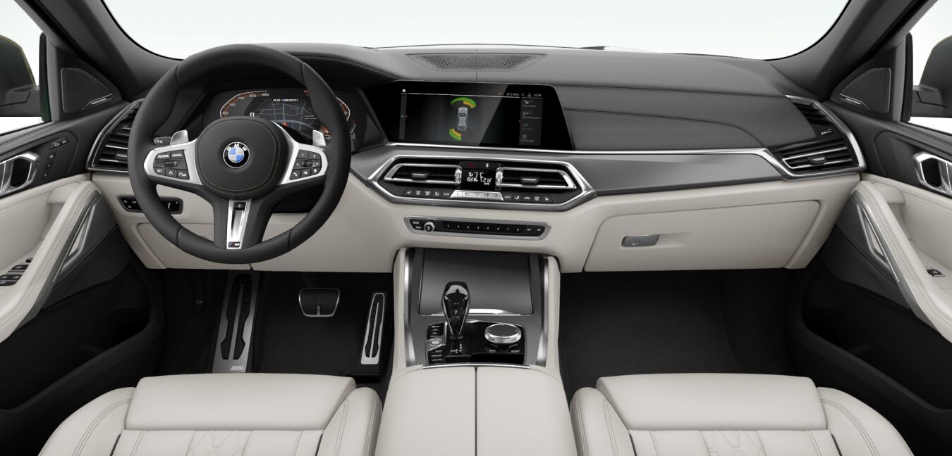 BMW BMW X im Innenraum von vorne