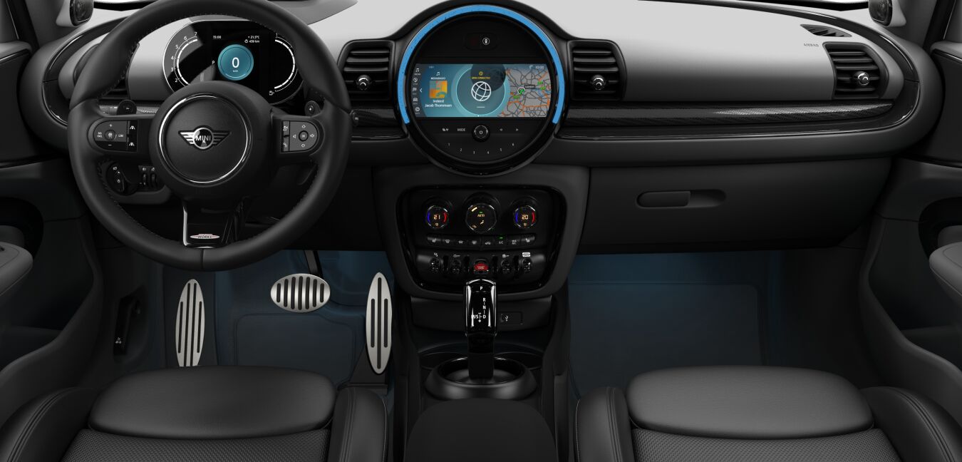 MINI MINI Clubman im Innenraum von vorne MINI MINI Clubman im Innenraum von vorne