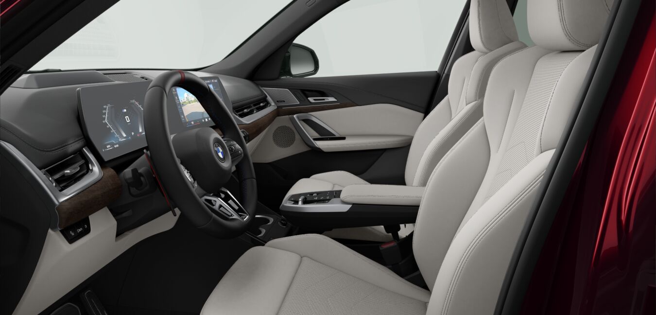 BMW BMW X im Innenraum seitlich