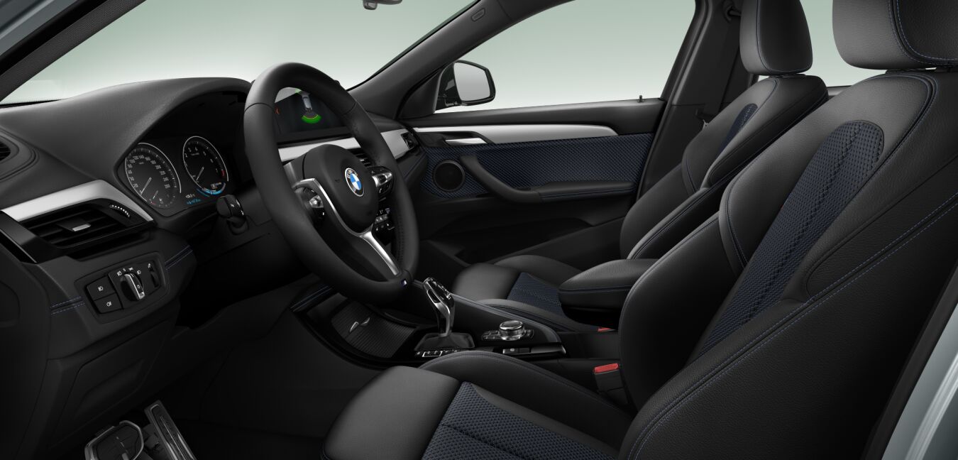 BMW BMW X im Innenraum seitlich BMW BMW X im Innenraum seitlich