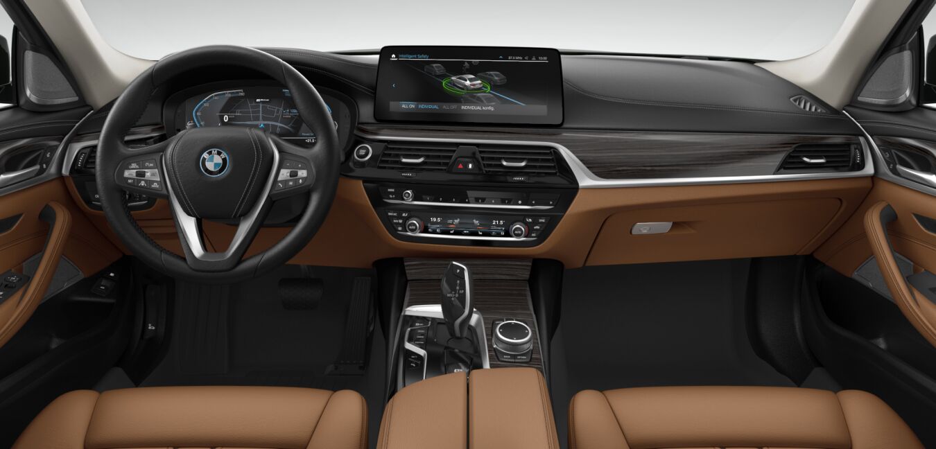 BMW BMW 5er im Innenraum von vorne BMW BMW 5er im Innenraum von vorne