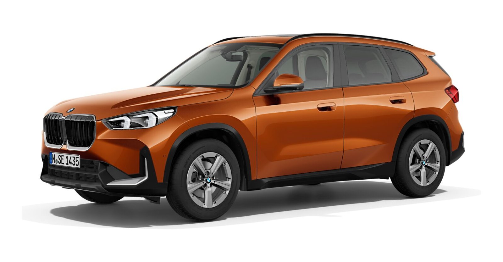 BMW X1 sDrive18i in Orange von vorne BMW X1 sDrive18i in Orange von vorne