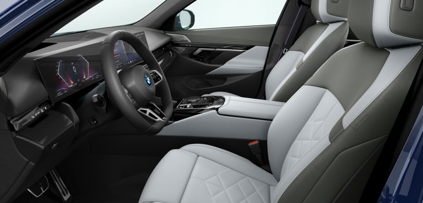 BMW BMW 5er im Innenraum seitlich BMW BMW 5er im Innenraum seitlich