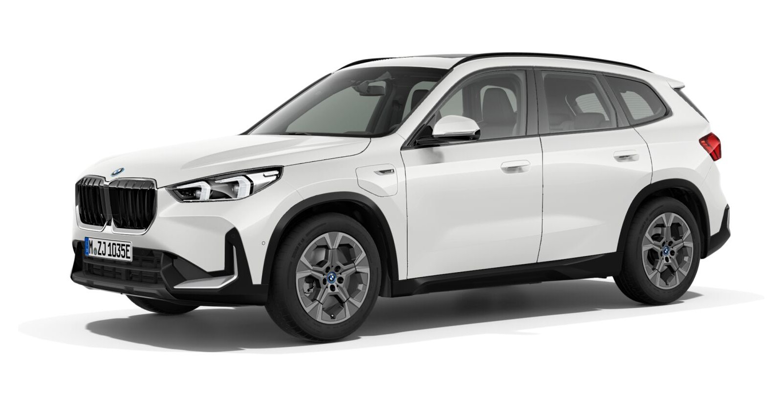 BMW X1 xDrive30e in Weiß von vorne BMW X1 xDrive30e in Weiß von vorne