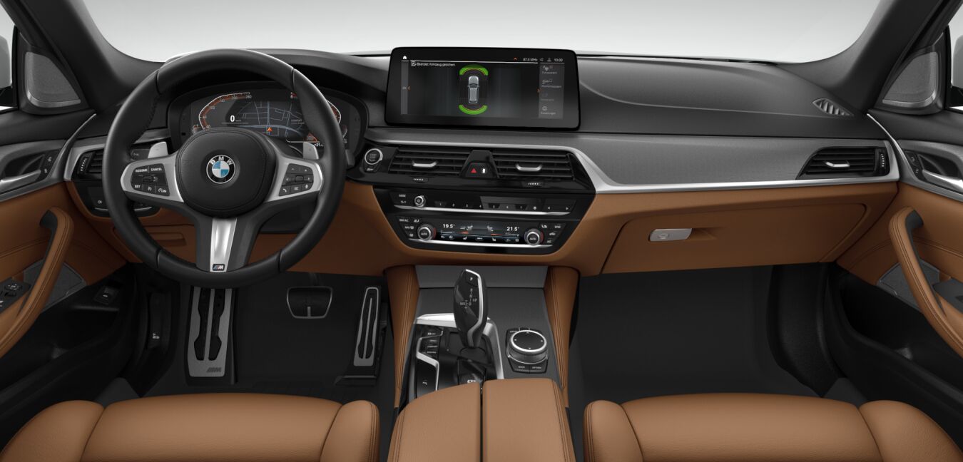 BMW BMW 5er im Innenraum von vorne BMW BMW 5er im Innenraum von vorne