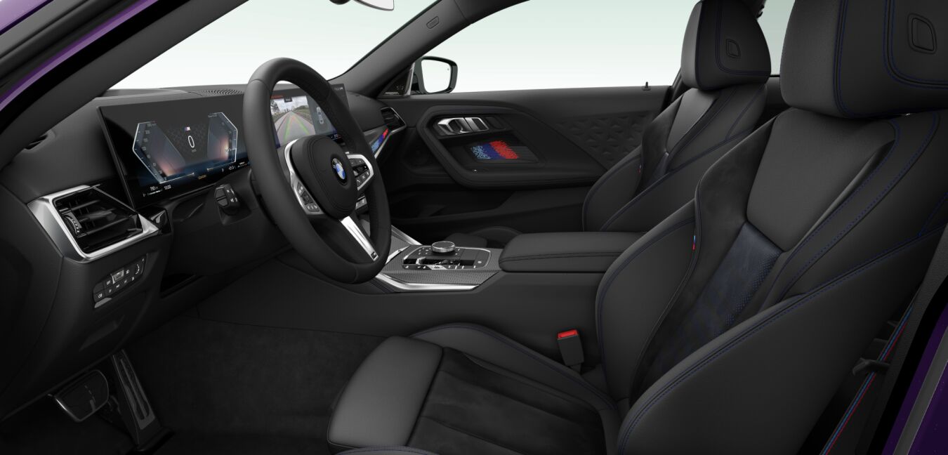 BMW BMW 2er im Innenraum seitlich BMW BMW 2er im Innenraum seitlich
