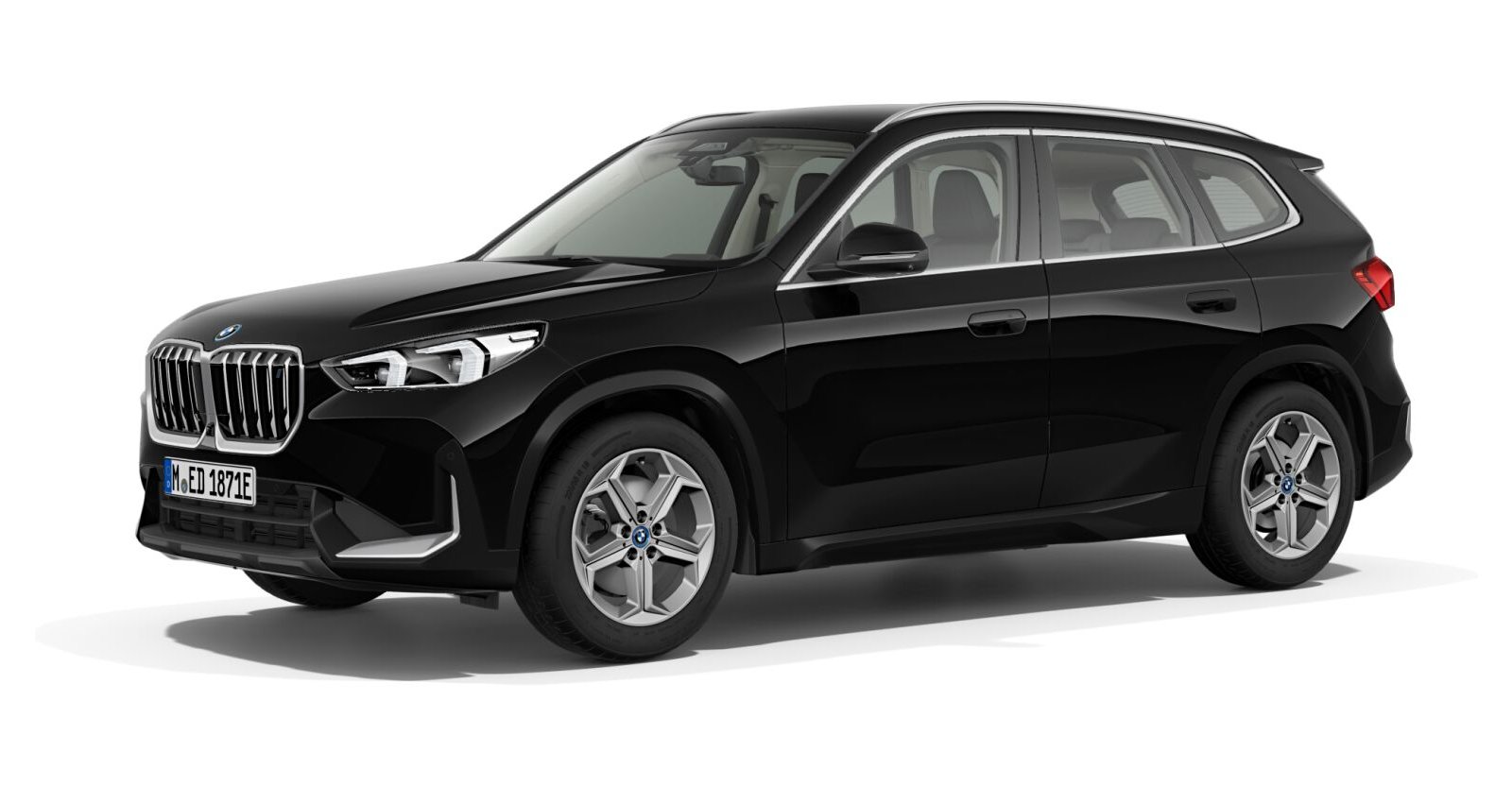 BMW iX1 xDrive30 in Schwarz von vorne