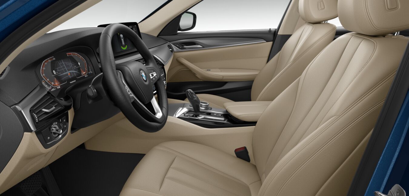 BMW BMW 5er im Innenraum seitlich BMW BMW 5er im Innenraum seitlich