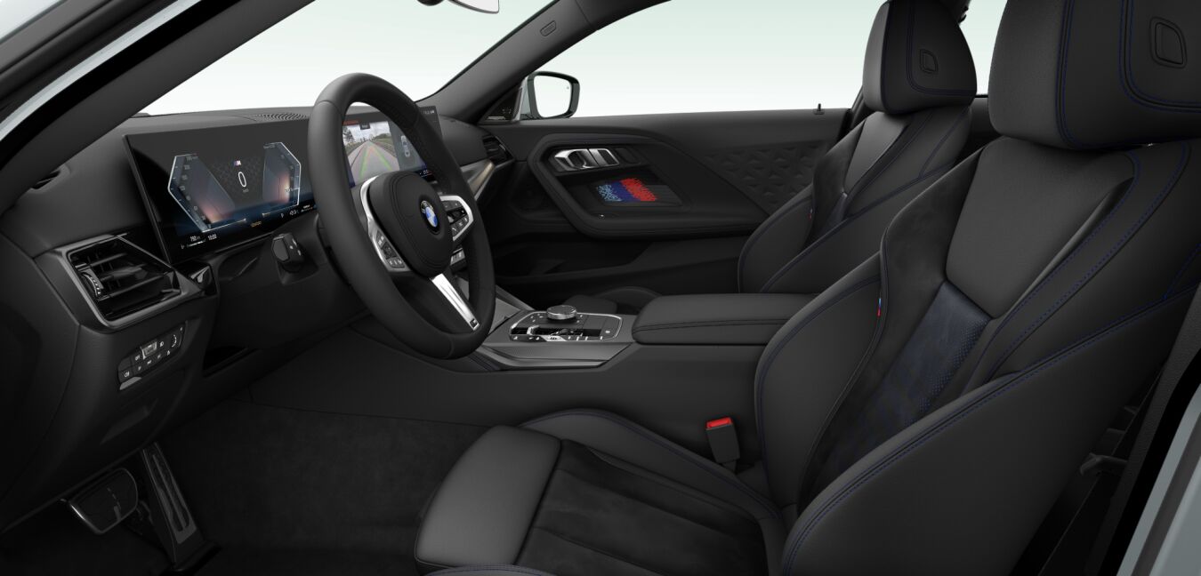 BMW BMW 2er im Innenraum seitlich BMW BMW 2er im Innenraum seitlich