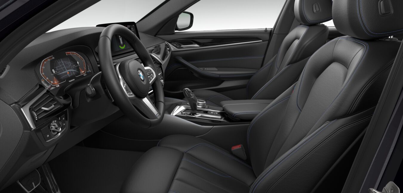 BMW BMW 5er im Innenraum seitlich BMW BMW 5er im Innenraum seitlich