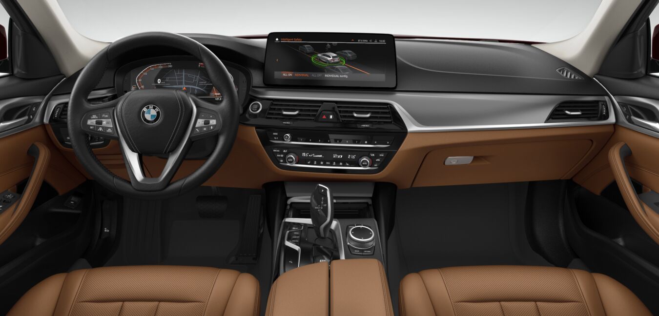 BMW BMW 5er im Innenraum von vorne BMW BMW 5er im Innenraum von vorne