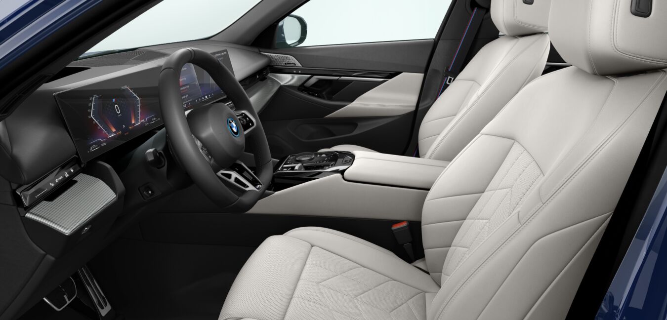 BMW BMW 5er im Innenraum seitlich BMW BMW 5er im Innenraum seitlich