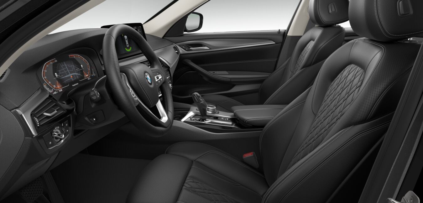 BMW BMW 5er im Innenraum seitlich BMW BMW 5er im Innenraum seitlich
