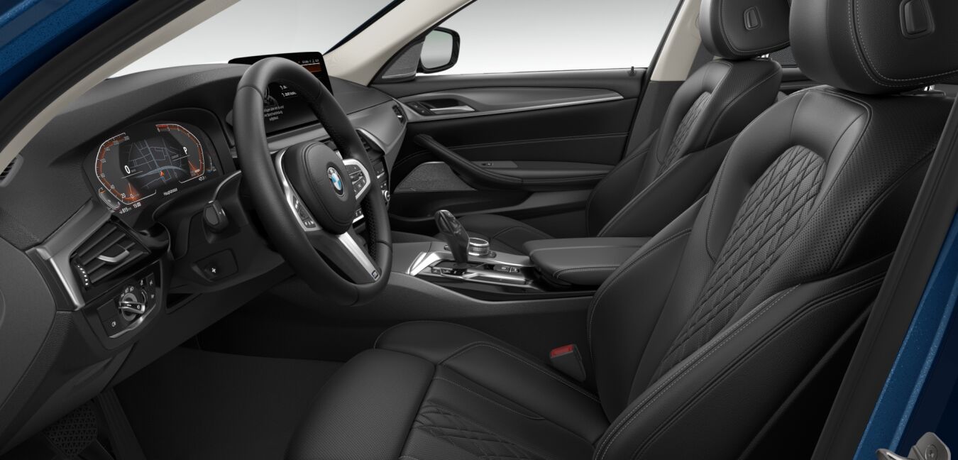 BMW BMW 5er im Innenraum seitlich BMW BMW 5er im Innenraum seitlich